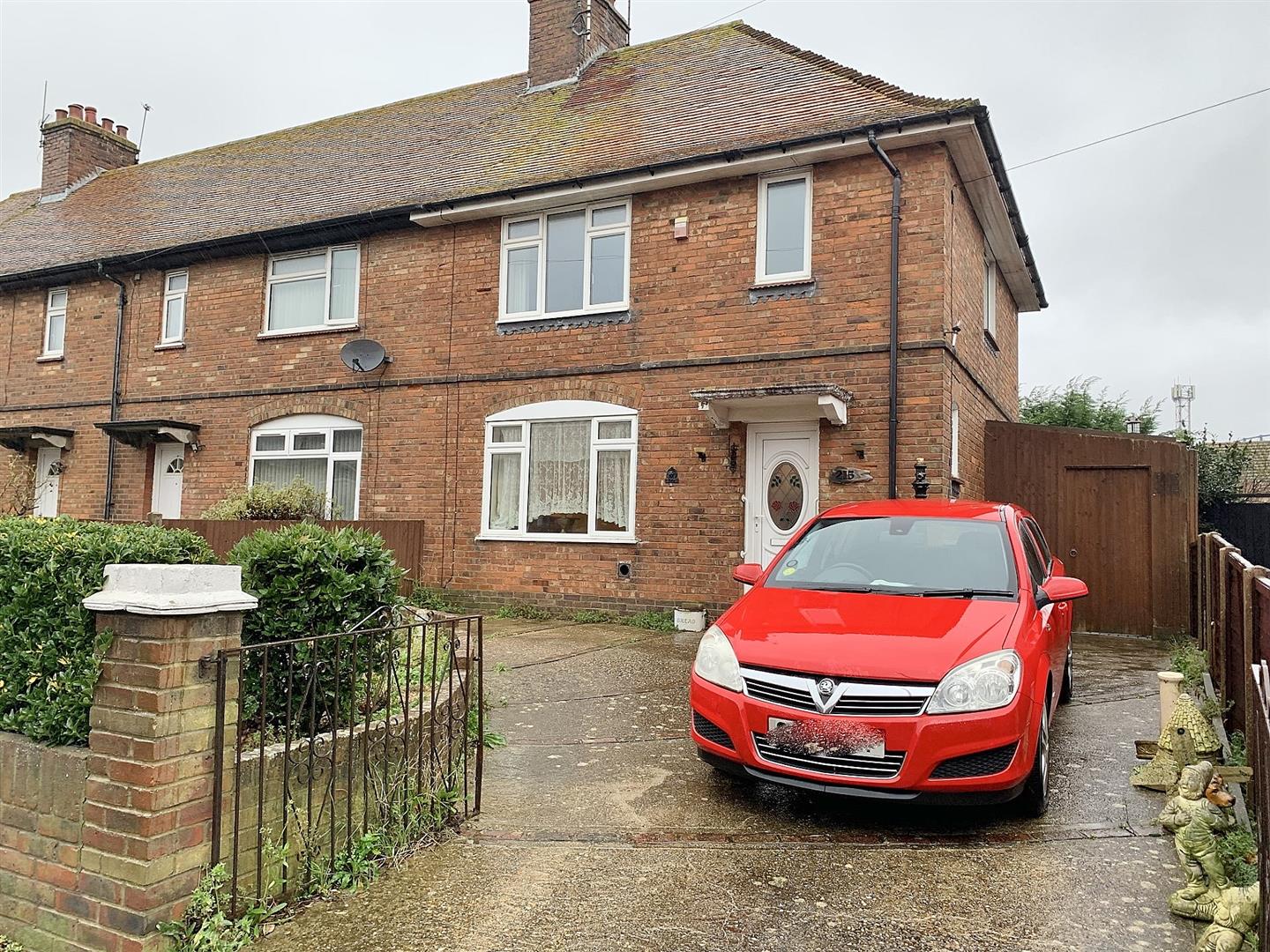 For Sale House End Terrace in Southbourne Road, Eastbourne